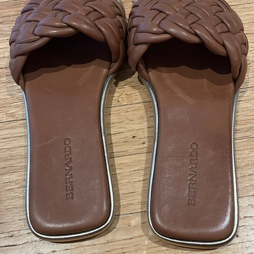 New Bernardo Troy Slide Sandal - Luggage - Picture 9 of 17